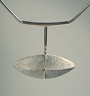 horizontal concrete pendant